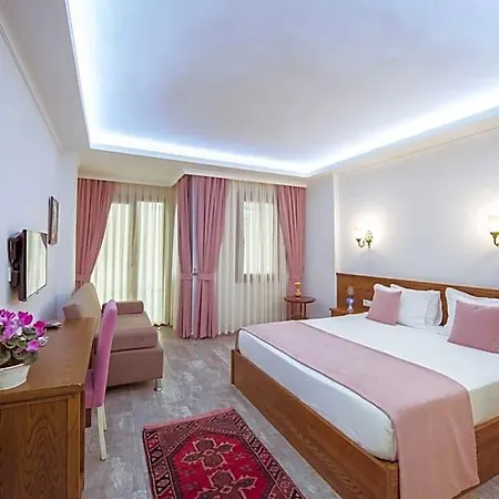 Ξενοδοχείο Infinity 3*
